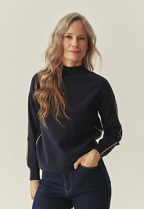 LADIES' SWEATER WITH A BOAT NECKLINE AND DECORATIVE PIPING - CORALINE NAVY BLUE 2