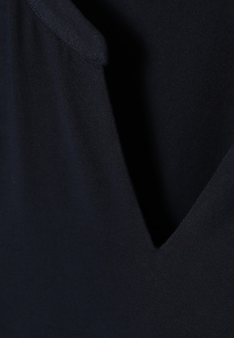 LADIES’ BLOUSE WITH A ROUND NECKLINE FEATURING A SLIT - CHELSEA NAVY BLUE 2