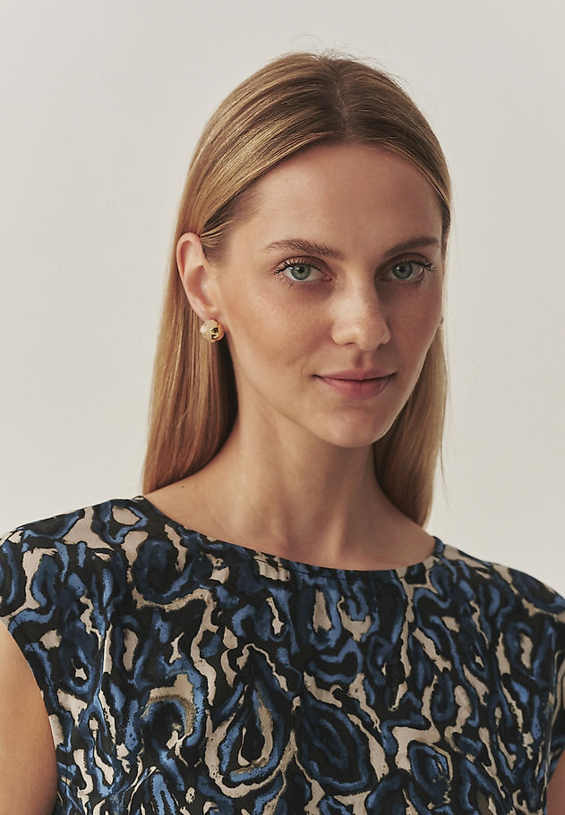 VISKÓZOVÁ HALENKA S ORIGINÁLNÍM VZOREM – RAELA 1 VISKÓZOVÁ HALENKA S ORIGINÁLNÍM VZOREM – RAELA 1 VÍCEBAREVNÝ 3