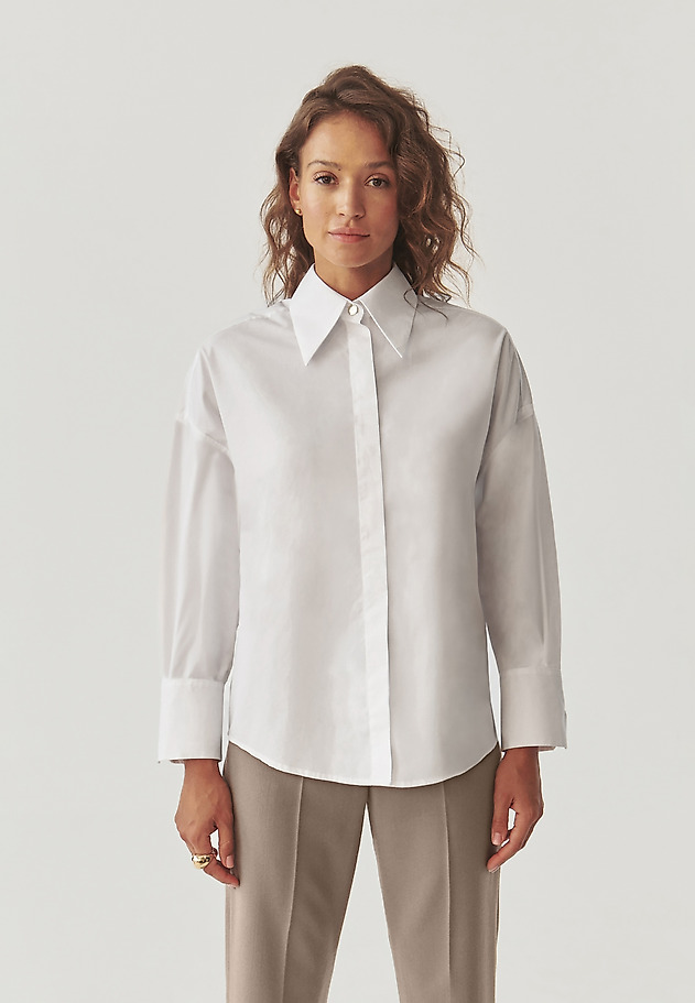 LADIES’ COTTON SHIRT WITH DECORATIVE BUTTONS - ANTARES LADIES’ COTTON SHIRT WITH DECORATIVE BUTTONS - ANTARES BIAŁY 4