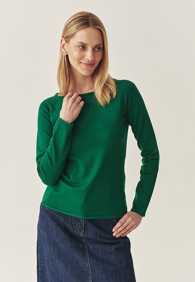 KLASYCZNY SWETER Z DEKOLTEM W ŁÓDKĘ - BROOKE KLASYCZNY SWETER Z DEKOLTEM W ŁÓDKĘ - BROOKE ZIELONY 2