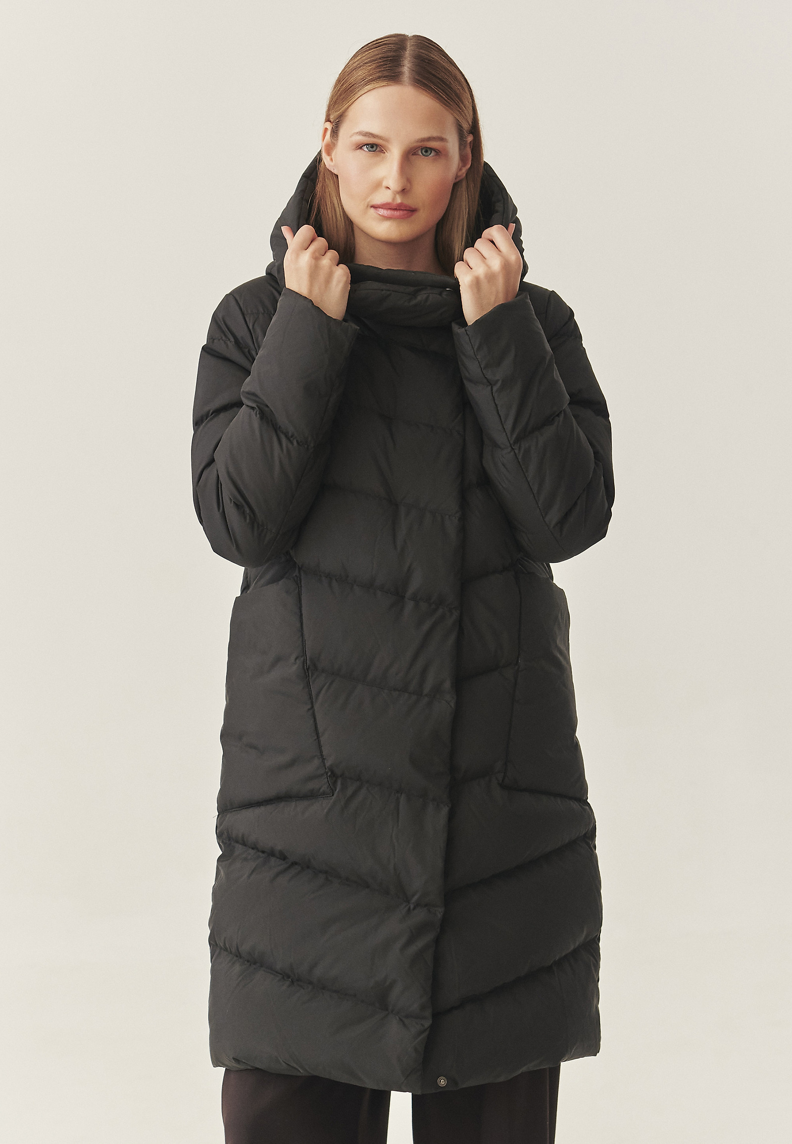 TKANINOWY PUCHOWY DAMSKI PŁASZCZ VIOLA TKANINOWY PUCHOWY DAMSKI PŁASZCZ VIOLA CZARNY 118056