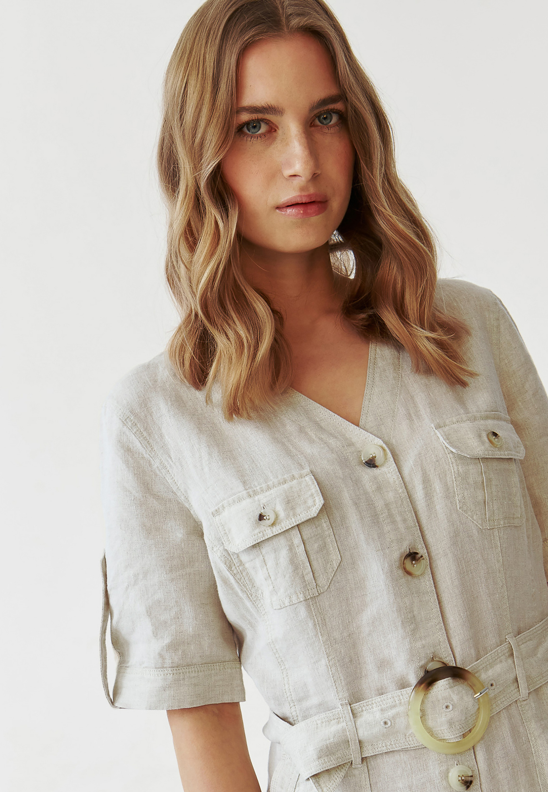 LNĚNÉ KOŠILOVÉ ŠATY S OPASKEM - SOFORIA