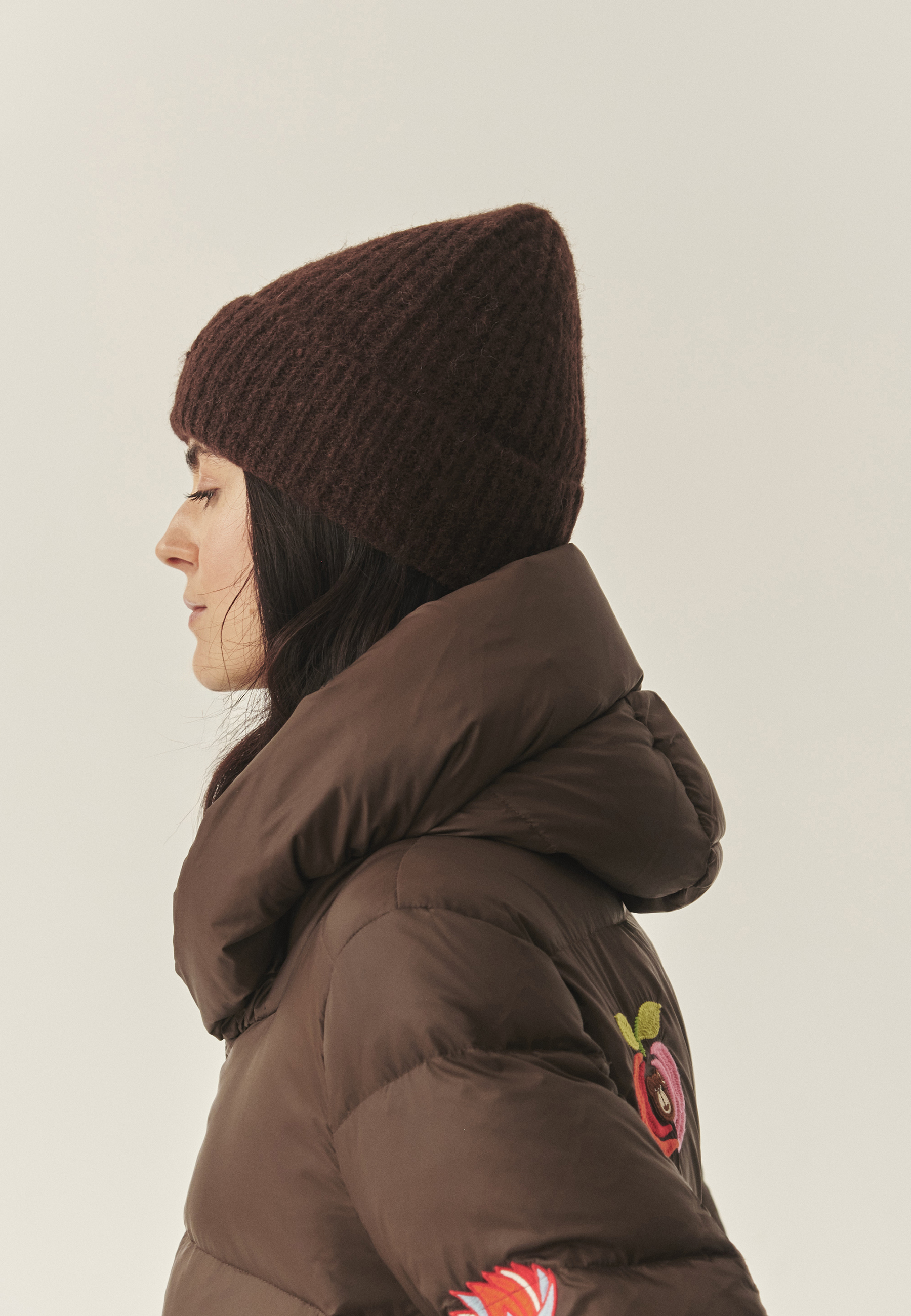 BRĄZOWY PŁASZCZ Z PUCHOWYM WYPEŁNIENIEM - VIOLINA BRĄZOWY 2