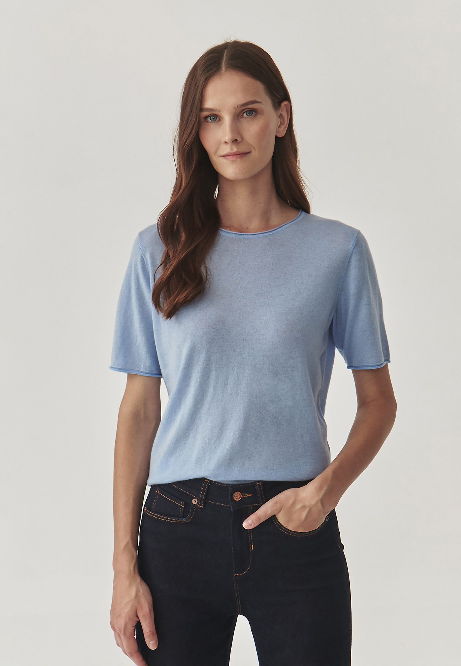 DÁMSKÁ VOLNÁ ÚPLETOVÁ HALENKA S KRÁTKÝM RUKÁVEM - MASHA DÁMSKÁ VOLNÁ ÚPLETOVÁ HALENKA S KRÁTKÝM RUKÁVEM - MASHA MODRÁ 99477