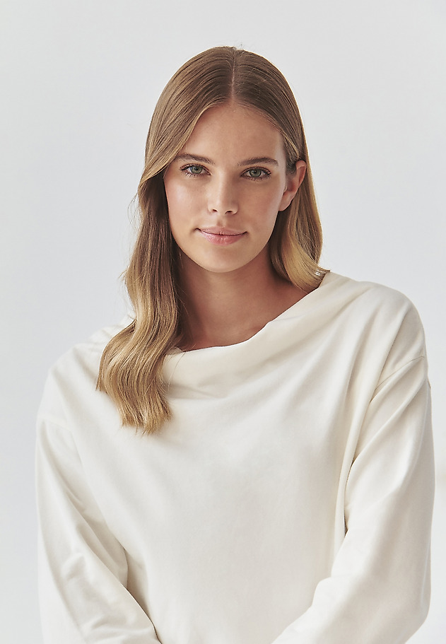 STYLISH LADIES’ SWEATSHIRT WITH WATER NECKLINE - MALIA STYLISH LADIES’ SWEATSHIRT WITH WATER NECKLINE - MALIA ECRU 1