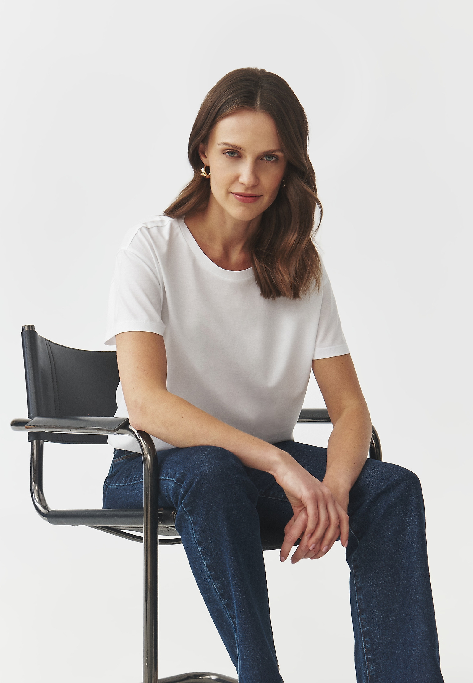 BOMBAŽNA MAJICA OVERSIZE - CARLA BOMBAŽNA MAJICA OVERSIZE - CARLA BELA 107338