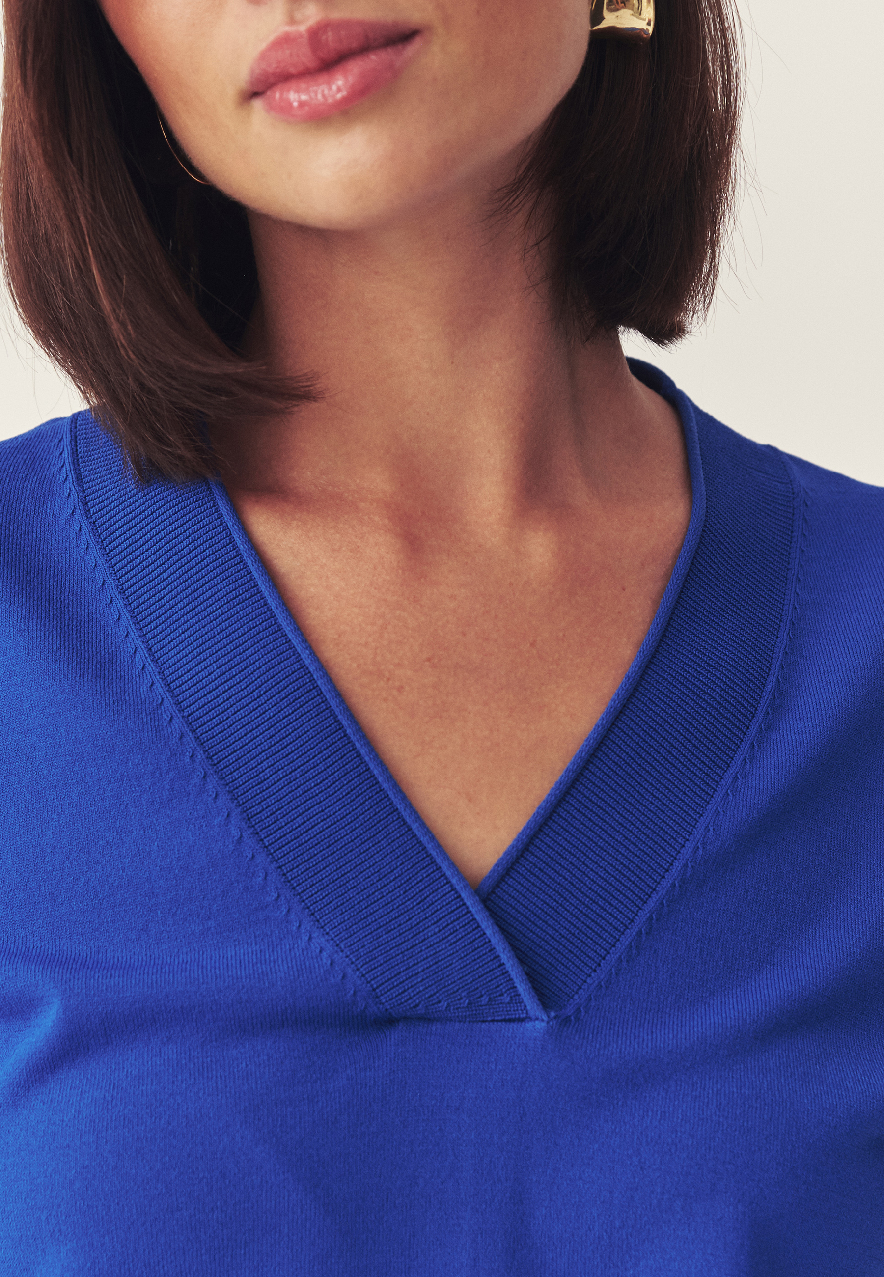 COBALT BLOUSE WITH A LOOSE FIT - INEZA