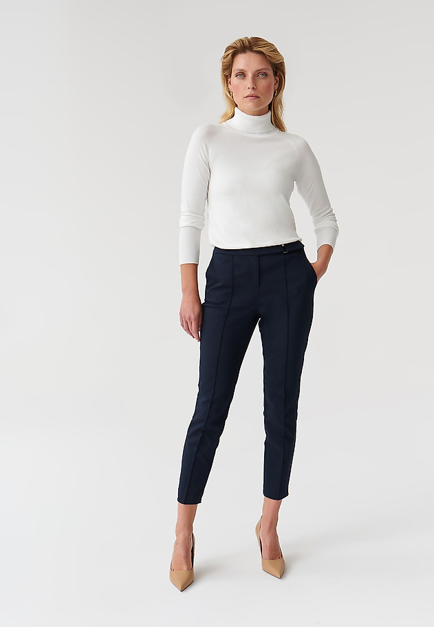 PANTALONI DE DAMĂ, DIN MATERIAL TEXTIL, CU CATARAMĂ DECORATIVĂ JAKINA 1 PANTALONI DE DAMĂ, DIN MATERIAL TEXTIL, CU CATARAMĂ DECORATIVĂ JAKINA 1 BLEUMARIN 1