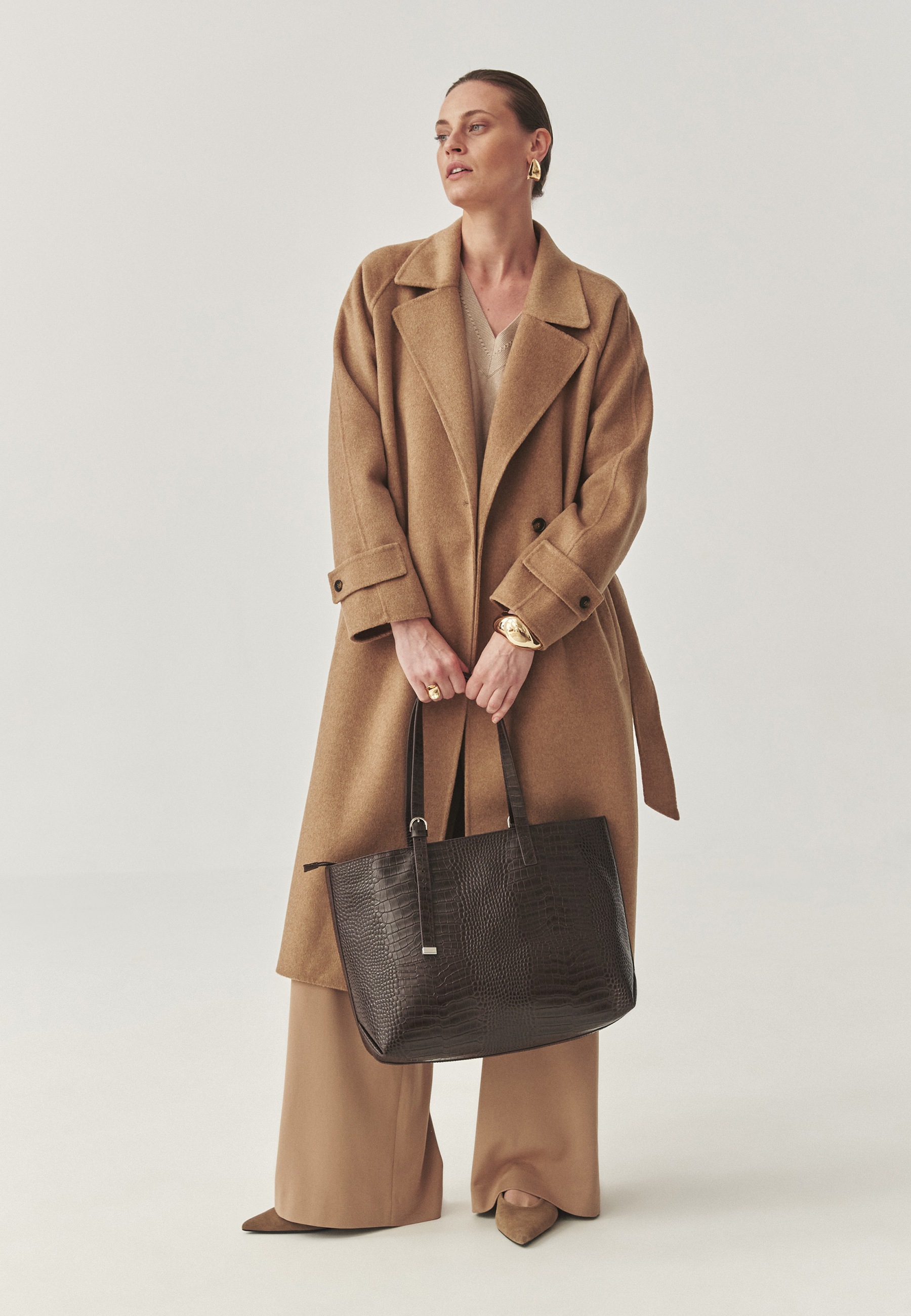 KOŽENÁ NÁKUPNÁ TAŠKA S KOZMETICKOU TAŠTIČKOU - MAHOGANY HNEDÁ 2