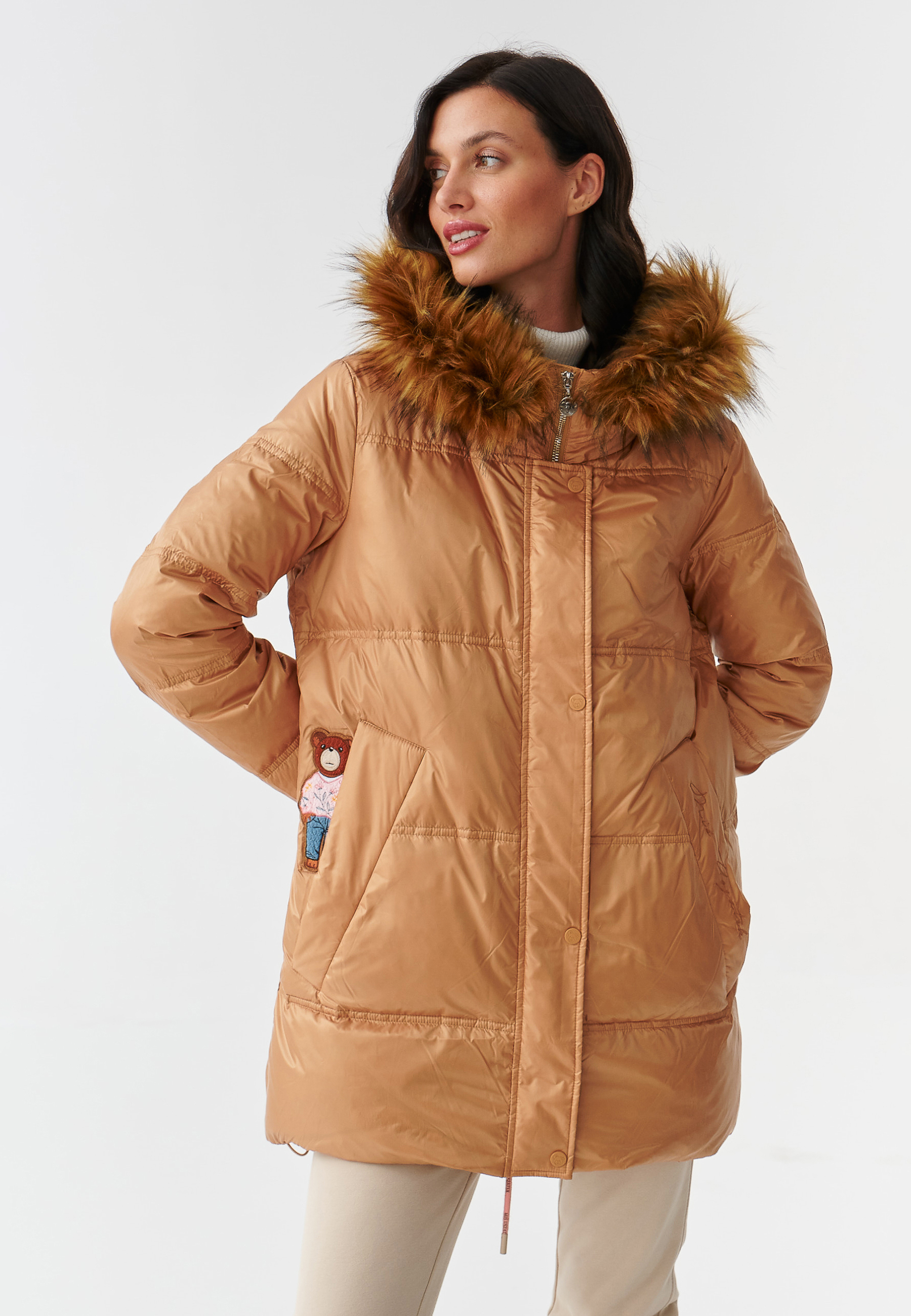 DAMSKA KURTKA PUCHOWA Z KAPTUREM Z FUTERKIEM GOTA BEŻOWY 2