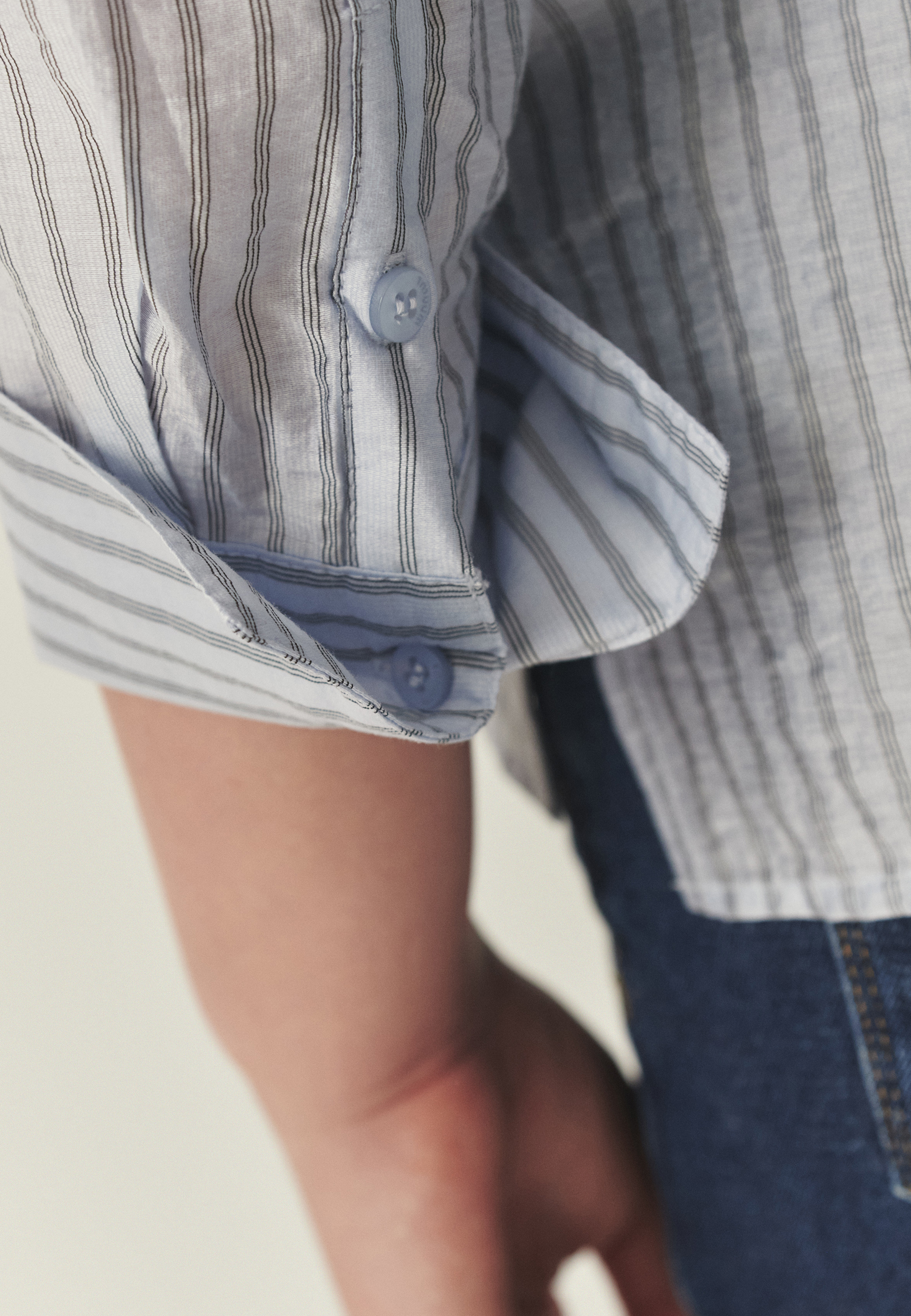 CĂMAȘĂ OVERSIZE ÎN DUNGI — RAYA ALBASTRU 2