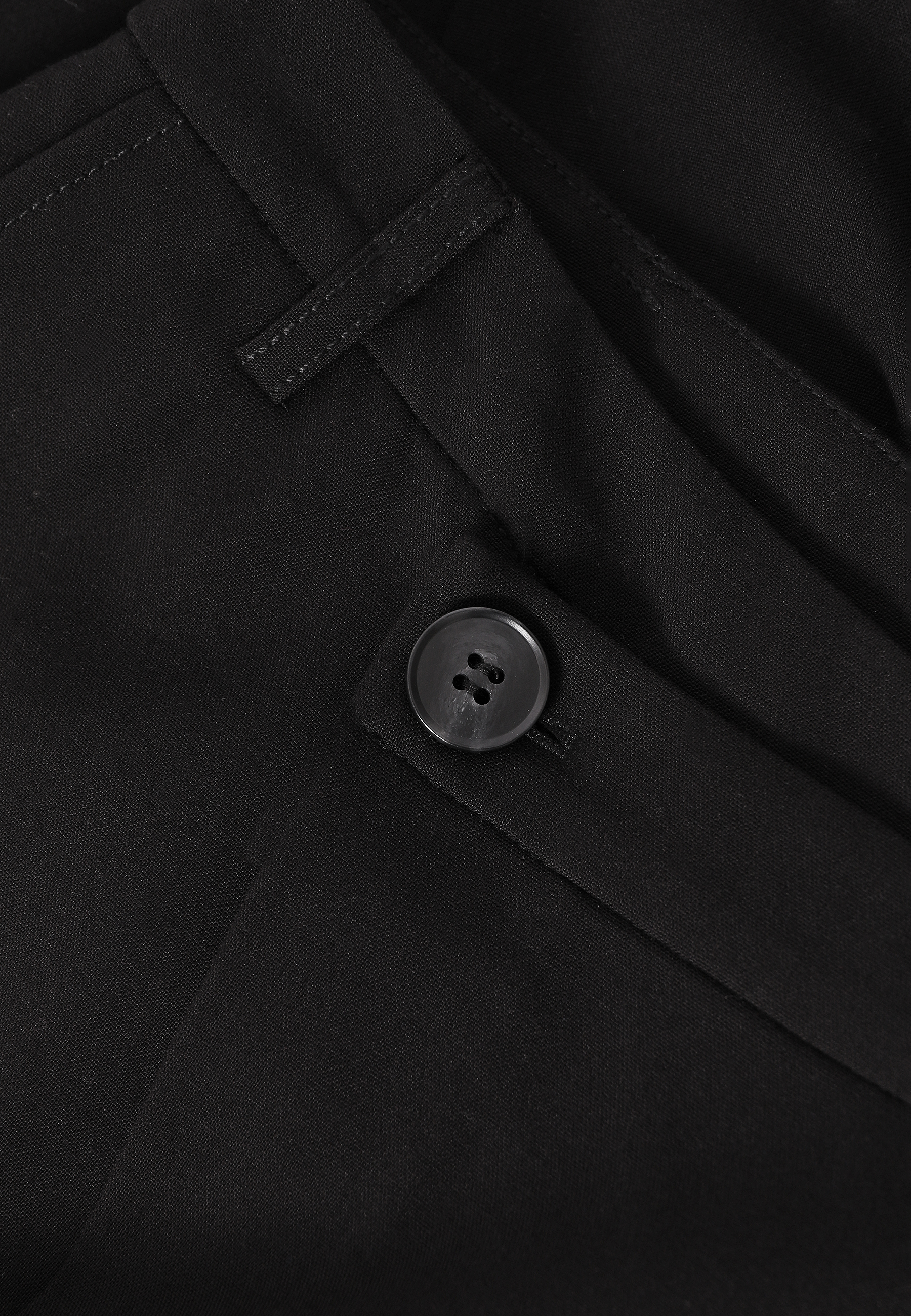 KOSTÝMOVÉ ŠATY POD KOLENÁ - MERKE ČIERNA 2