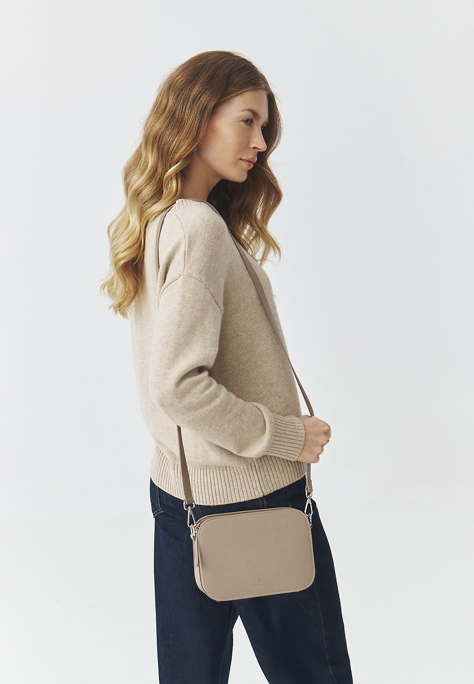 DÁMSKA KOŽENÁ KABELKA – ALDA DÁMSKA KOŽENÁ KABELKA – ALDA BÉŽOVÁ 104532