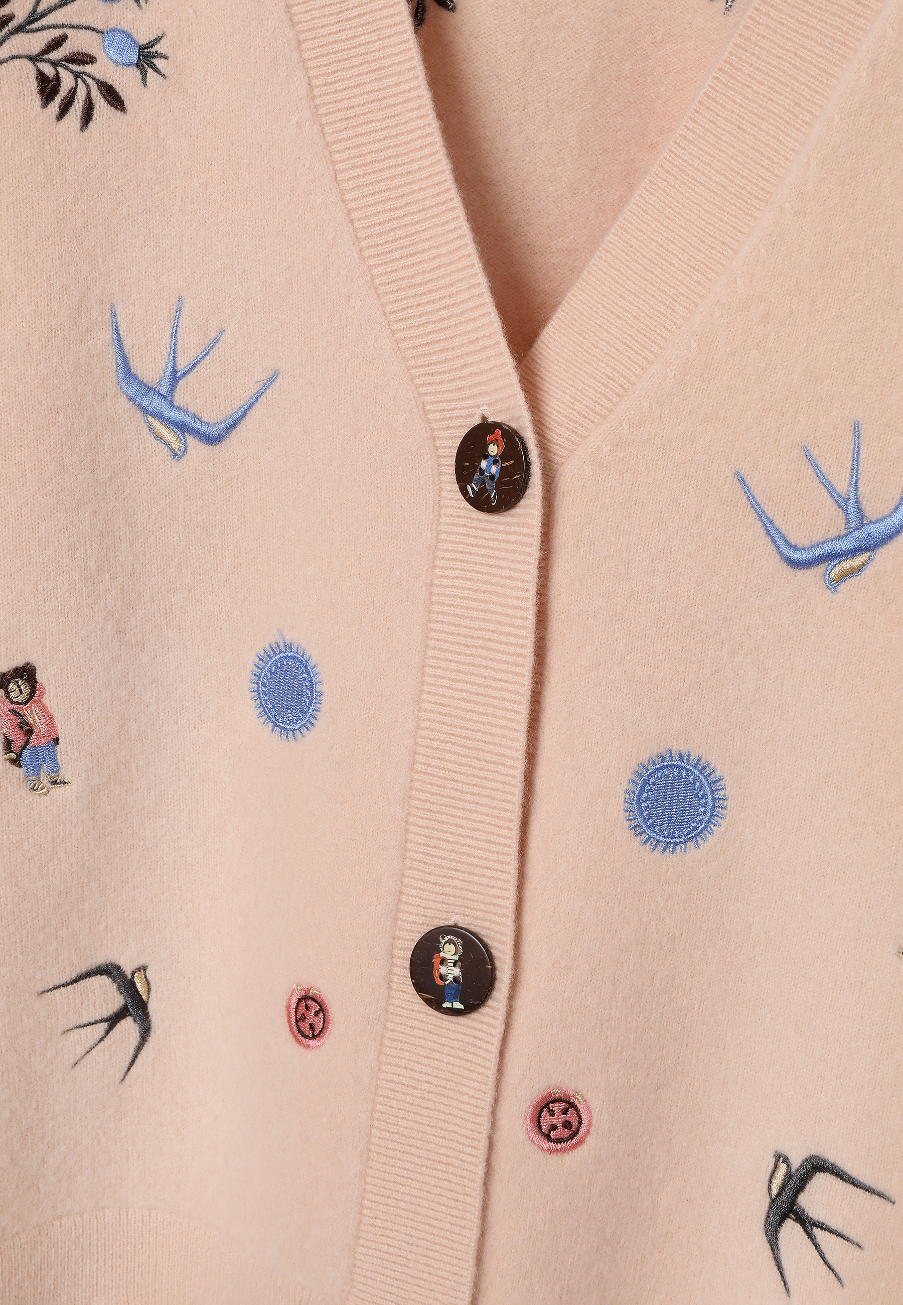 WEŁNIANY KARDIGAN Z BAJKOWYMI HAFTAMI - TEDA BEŻOWY 2