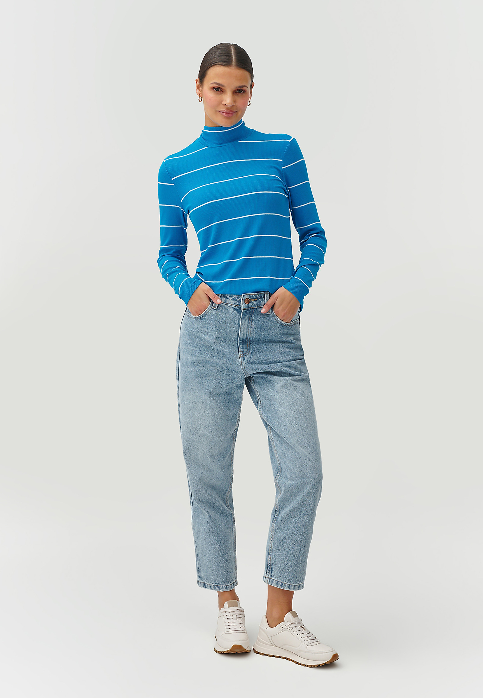 ŽENSKA ČRTASTA BLUZA S POLVRATOM - GOLTIKA 1 ŽENSKA ČRTASTA BLUZA S POLVRATOM - GOLTIKA 1 MODRA 94443