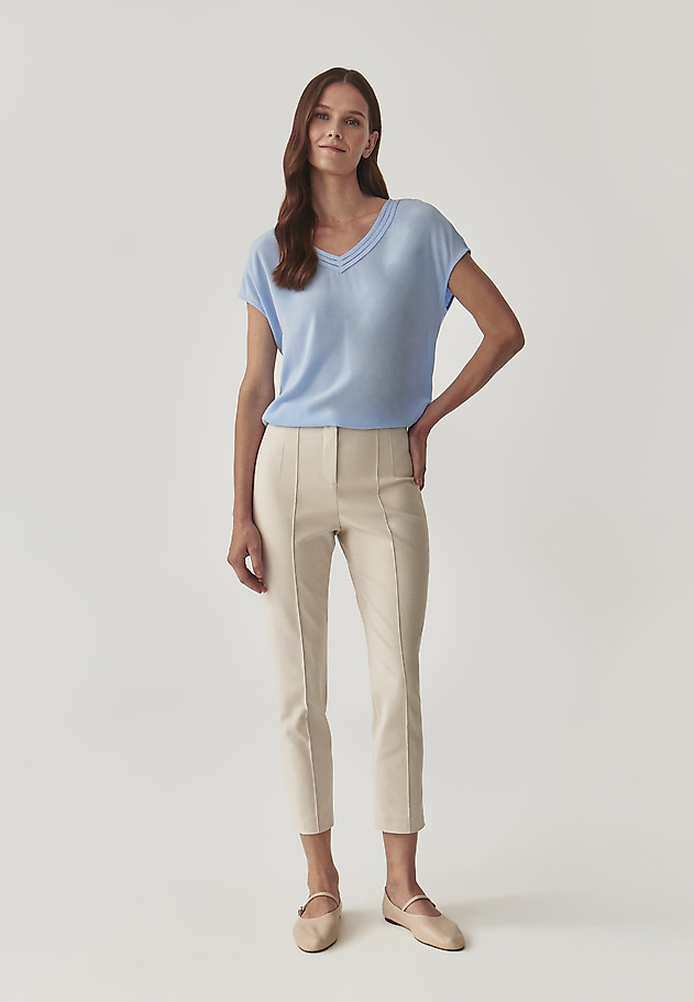 LADIES’ TAILORED TROUSERS WITH TAPERED LEGS - MIWO LADIES’ TAILORED TROUSERS WITH TAPERED LEGS - MIWO BEŻOWY 1