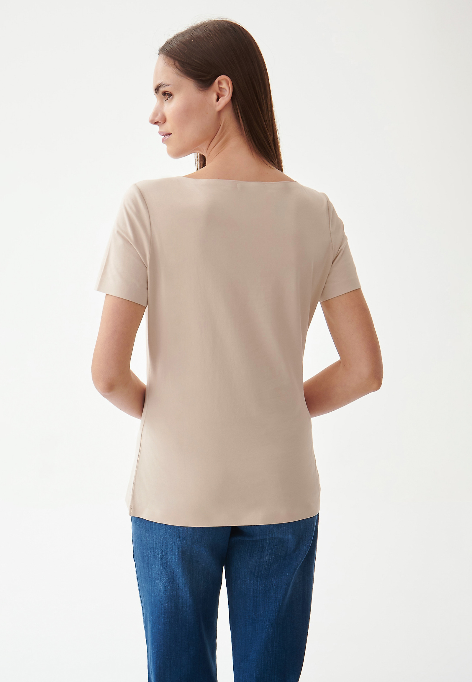 BLUZKA DAMSKA DZIANINOWA Z KRÓTKIM RĘKAWEM MIKAJA BLUZKA DAMSKA DZIANINOWA Z KRÓTKIM RĘKAWEM MIKAJA BEŻOWY 88908