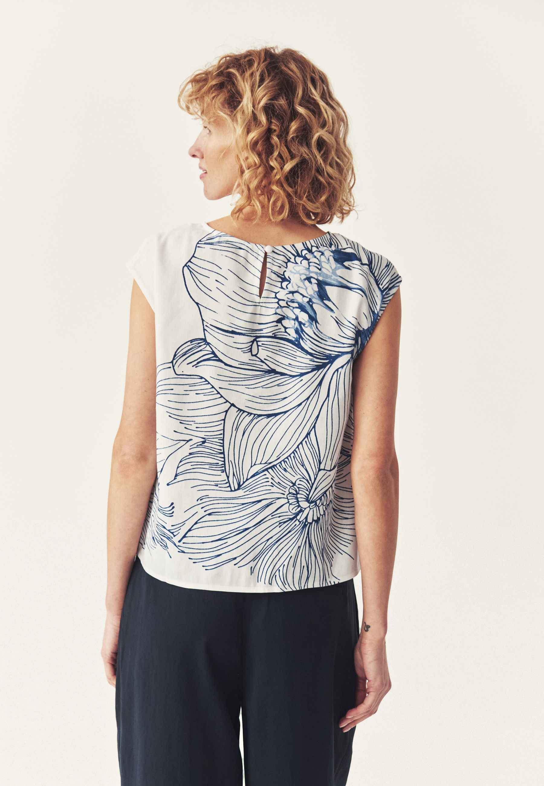 BAWEŁNIANA BLUZKA Z AUTORSKIM WZOREM - TOSSA BIAŁY 2