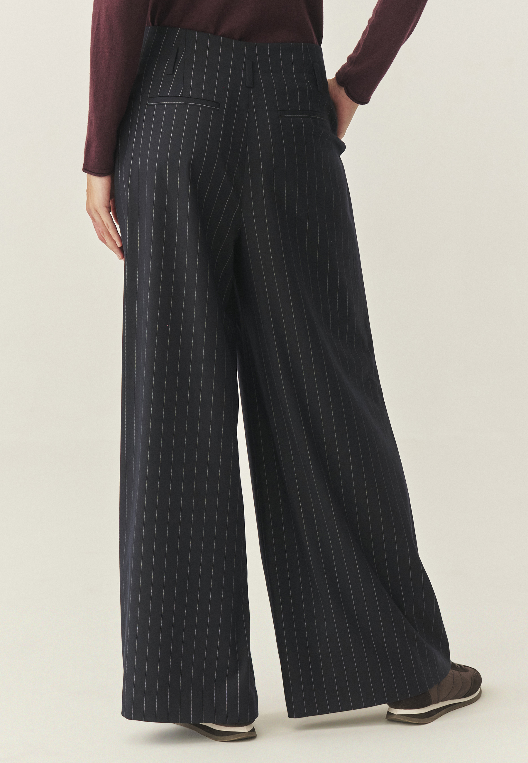 Tkanine prugaste hlače - NEW YORK VEČBARVNA 2