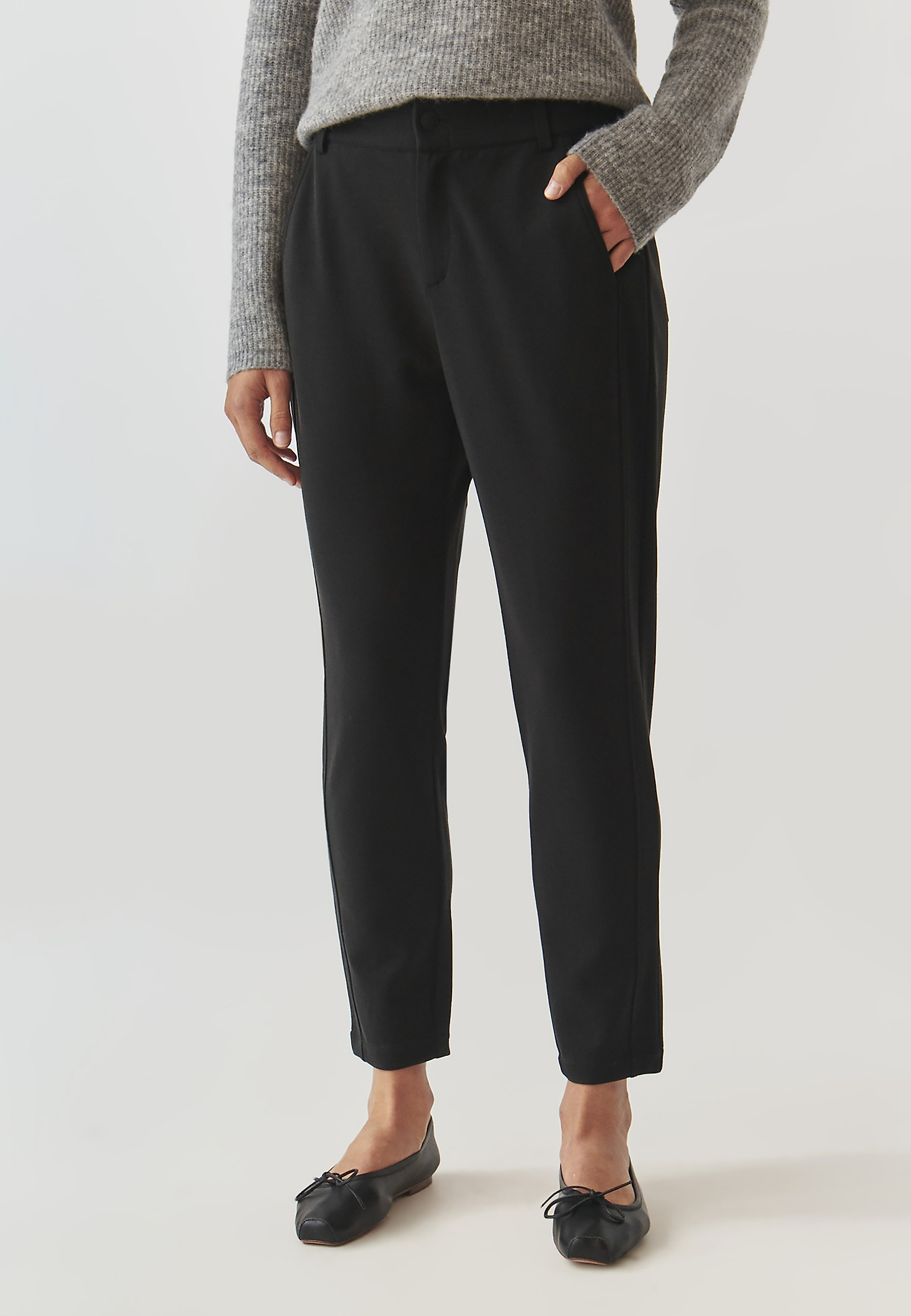 CLASSIC KNITTED LADIES' PANTS - WIKORA CLASSIC KNITTED LADIES' PANTS - WIKORA BLACK 100503