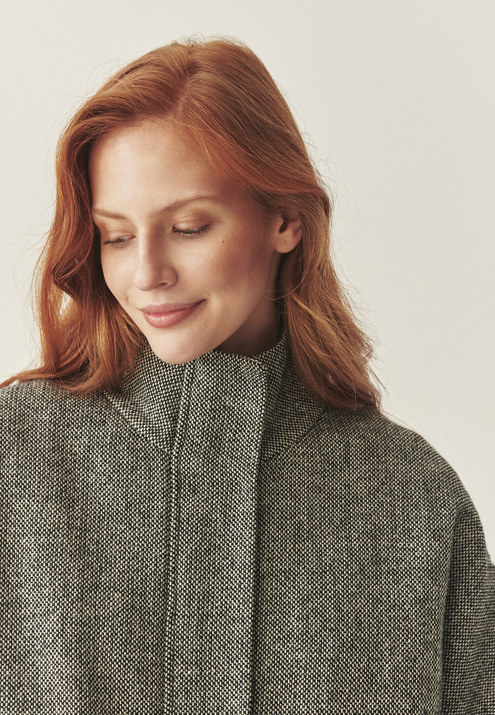 VOLNÝ KABÁT S VLNOU – IWANA VOLNÝ KABÁT S VLNOU – IWANA ŠEDÁ 115311