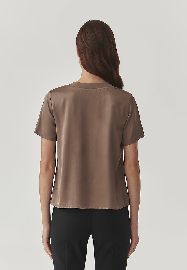 LADIES’ SHORT-SLEEVED BLOUSE - MALTO LADIES’ SHORT-SLEEVED BLOUSE - MALTO BEŻOWY 3