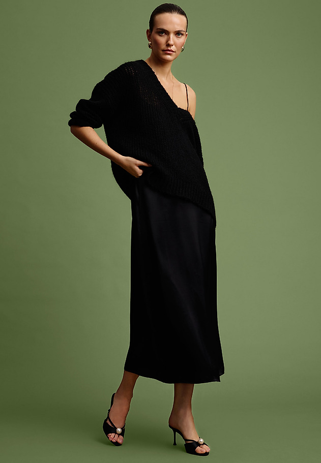 SATIN MIDI DRESS — MEI SATIN MIDI DRESS — MEI CZARNY 1
