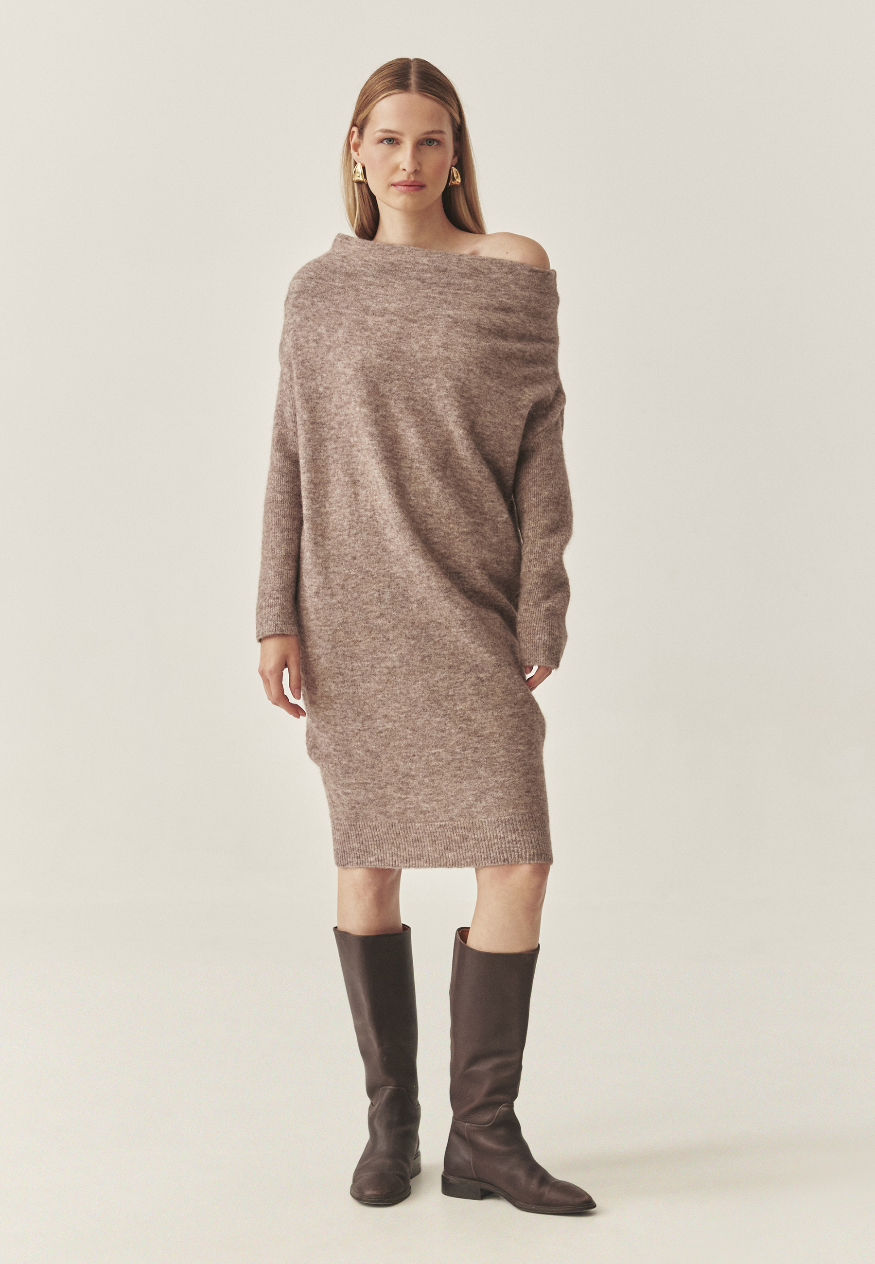 ŽENSKA OBLEKA IZ PREJE Z 'VODNIM' IZREZOM - AWATI BEŽ 2