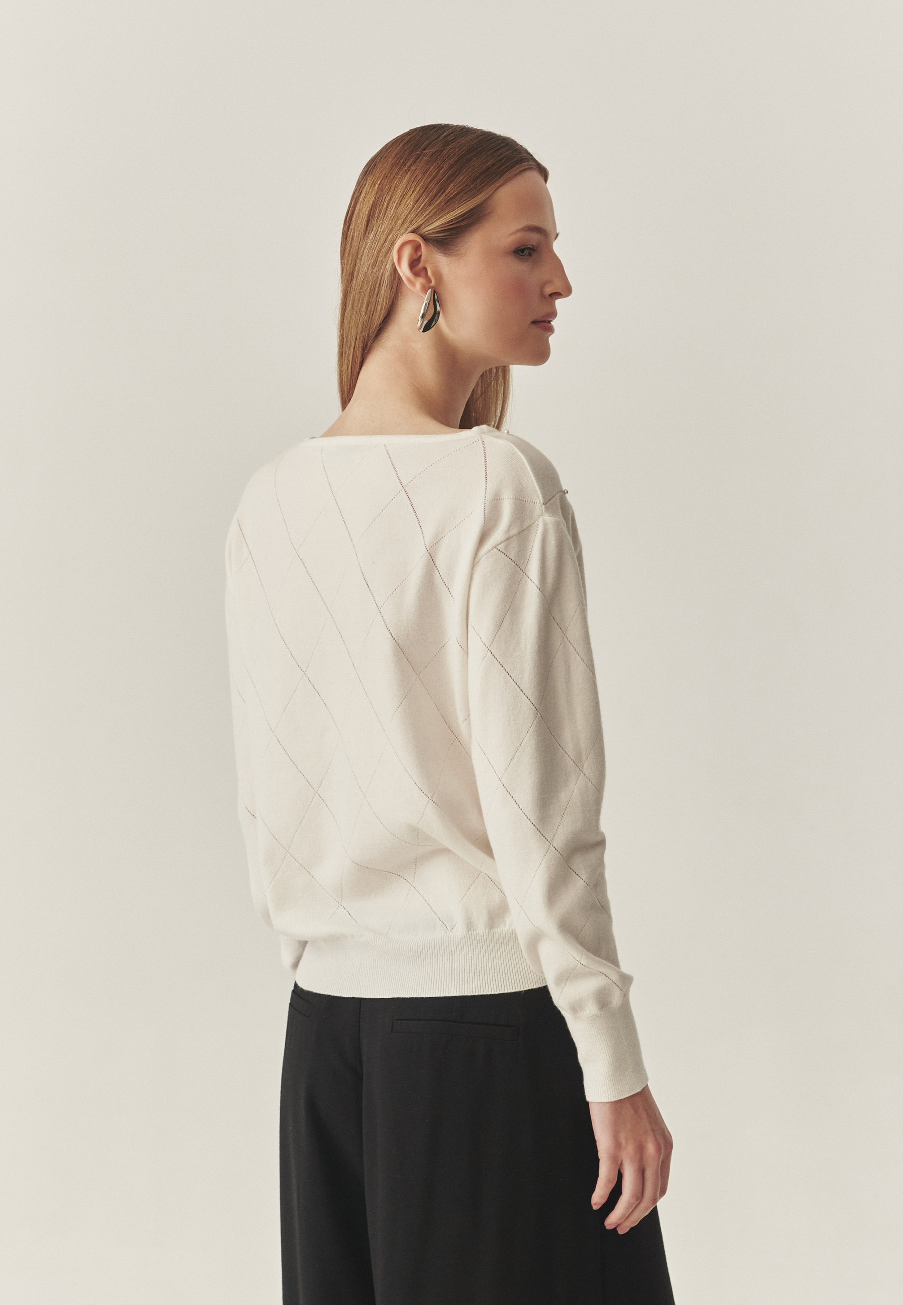 OKRASNI PULOVER Z VISKOZO - AZAKI