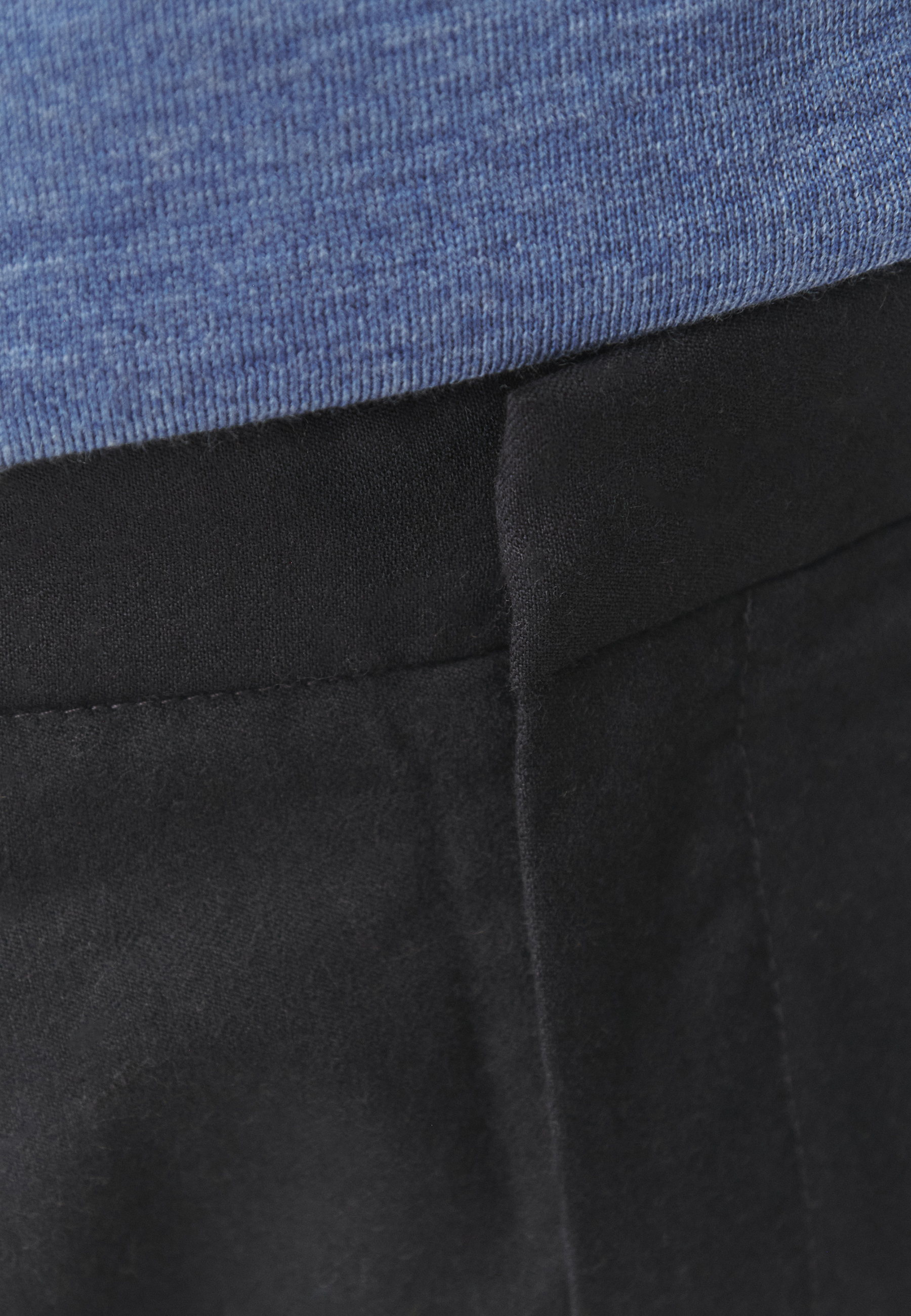 WEŁNIANE SPODNIE MĘSKIE Z KANTEM I MANKIETEM — ELOI 2 GRANATOWY 2