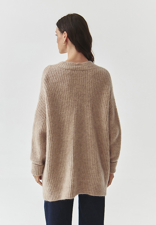 LADIES' OVERSIZE JUMPER WITH A CREW NECKLINE — ONYX LADIES' OVERSIZE JUMPER WITH A CREW NECKLINE — ONYX BEŻOWY 4