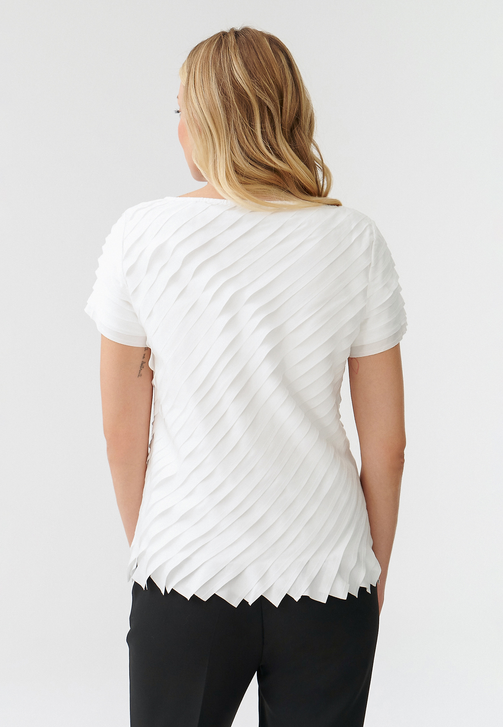 ELEGANTNA ŽENSKA BLUZA S KRATKIMI ROKAVI NAKO ELEGANTNA ŽENSKA BLUZA S KRATKIMI ROKAVI NAKO ECRU 93827