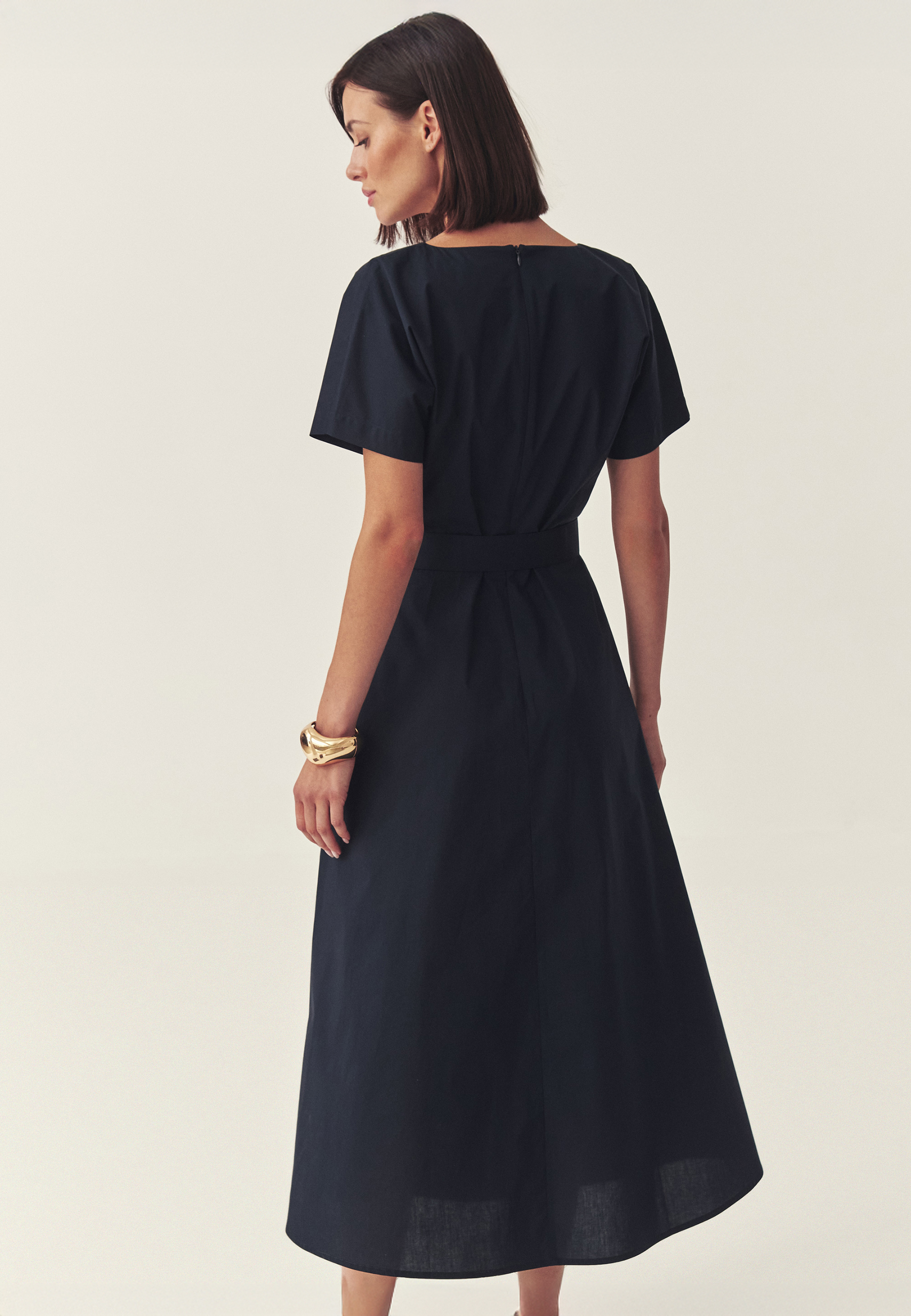 BAVLNENÉ ŠATY S OPASKOM – ROTI NÁMORNÍCKA MODRÁ 2