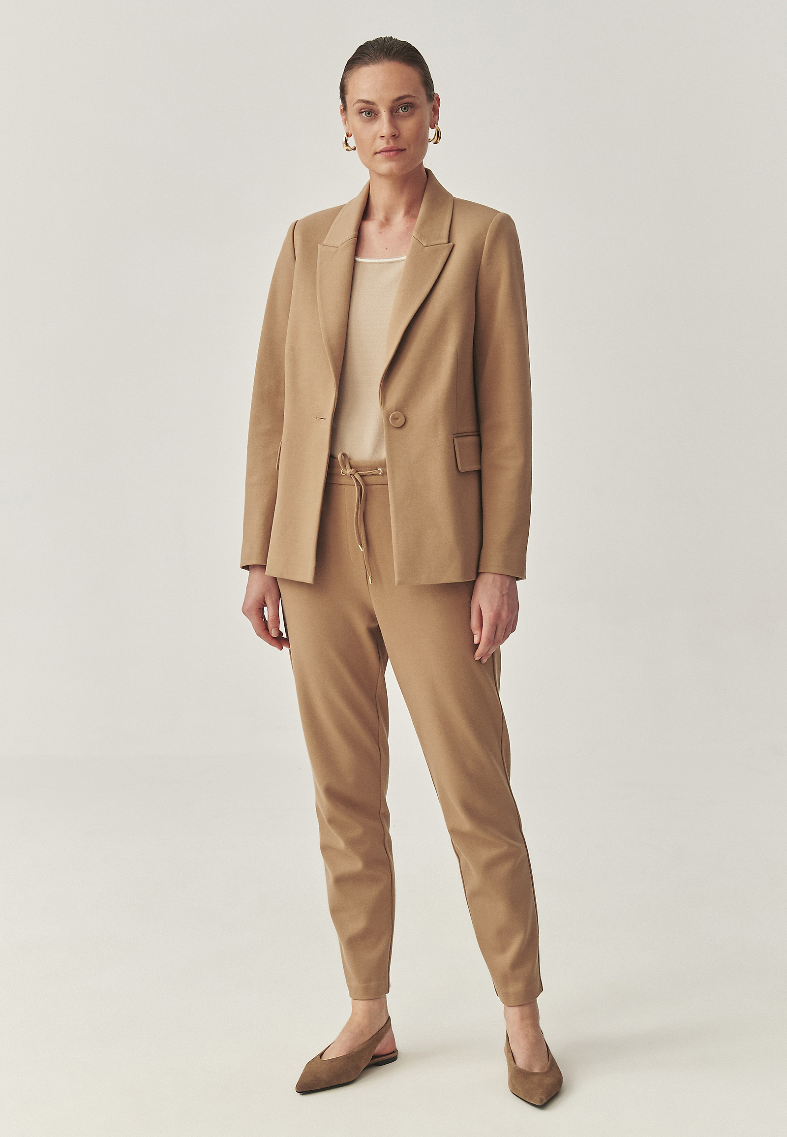 JACKET TRICOTAT CU ÎNCHIDERE CU BUTONI - SERMA JACKET TRICOTAT CU ÎNCHIDERE CU BUTONI - SERMA BEJ 114725