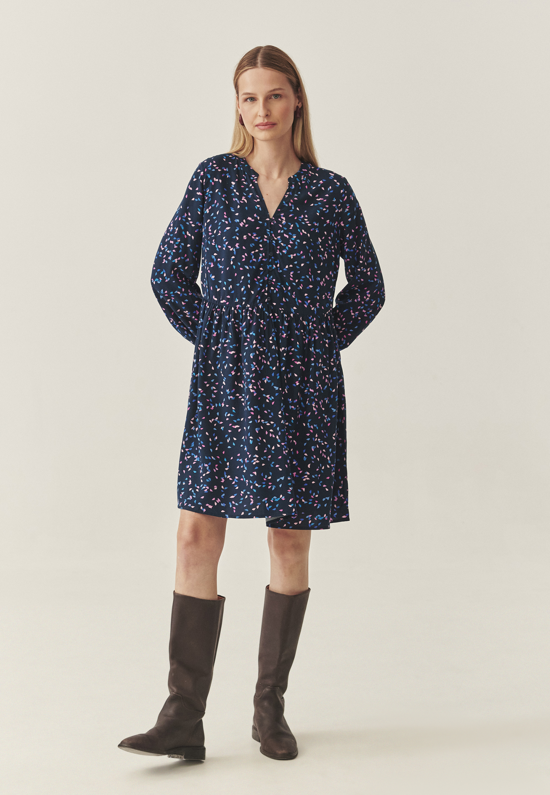 ROCHIE CU MODEL, CU MÂNECĂ LUNGĂ, DIN VISCOZĂ - STRAKMI MULTICOLOR 2