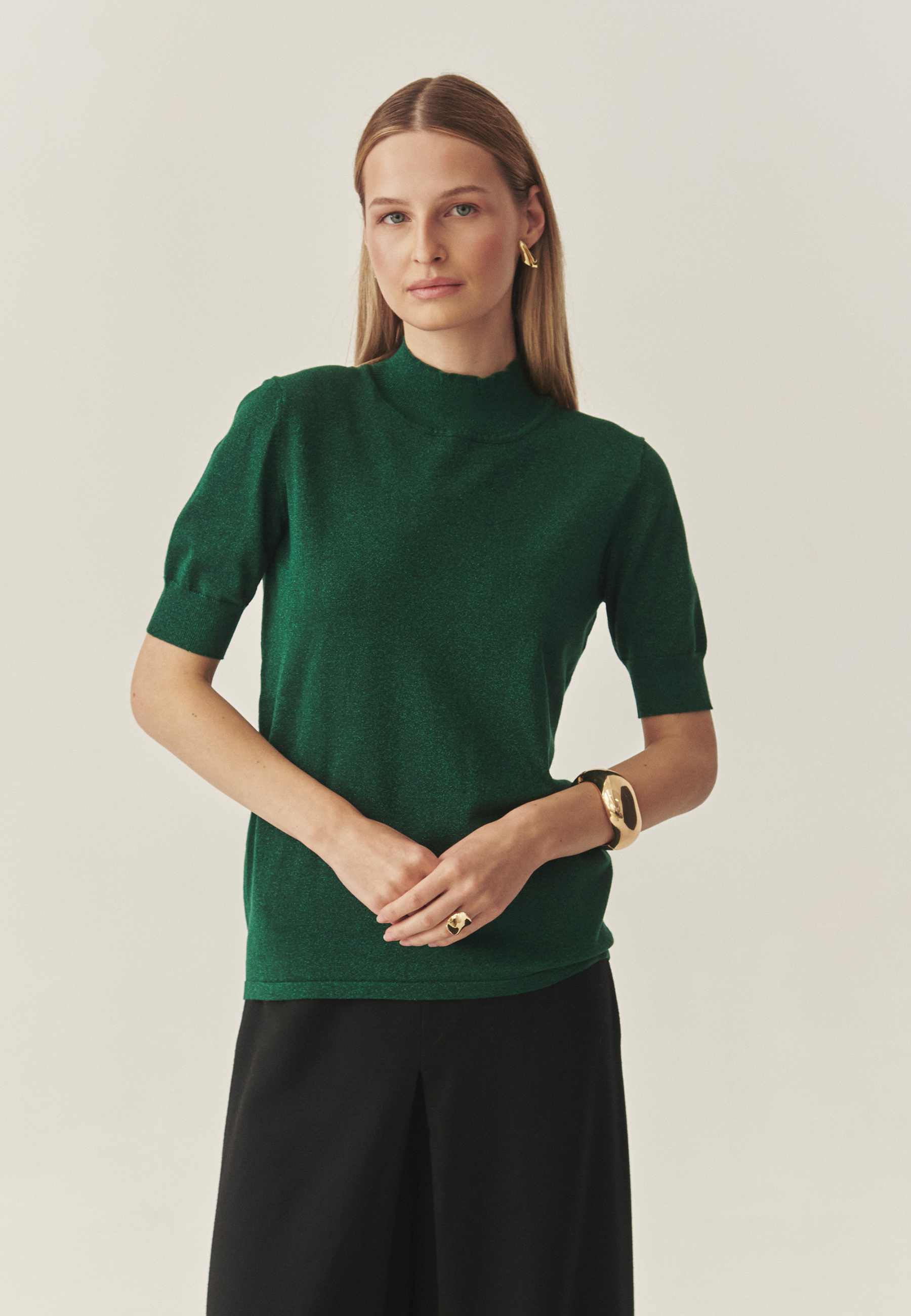 LADIES' JUMPER WITH TURTLENECK AND SHINY YARN — LU 2
