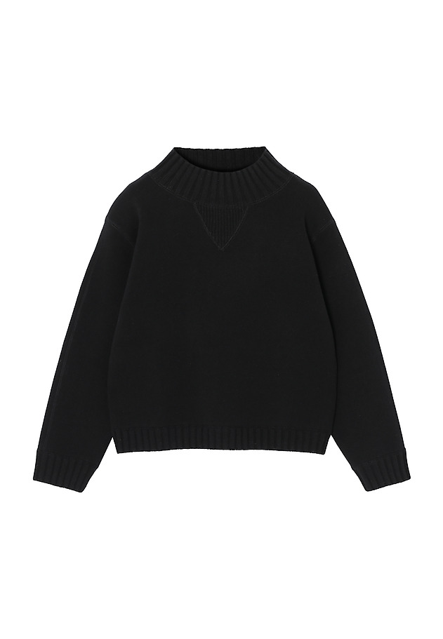 LADIES’ OVERSIZED SWEATER WITH MOCK TURTLENECK - MALMANA 1 LADIES’ OVERSIZED SWEATER WITH MOCK TURTLENECK - MALMANA 1 CZARNY 8