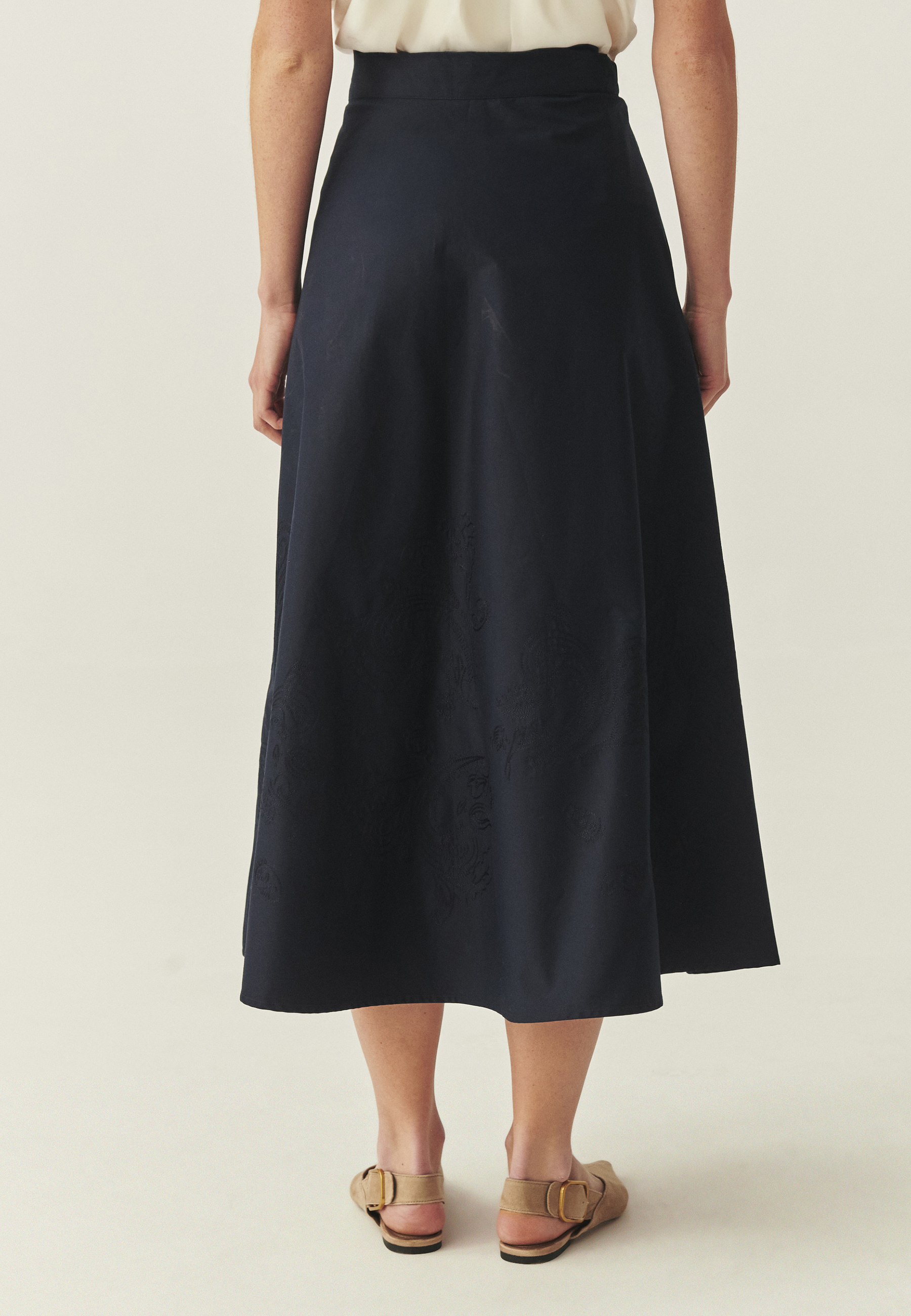 HAFTOWANA SPÓDNICA MIDI - FANRO 1 GRANATOWY 2