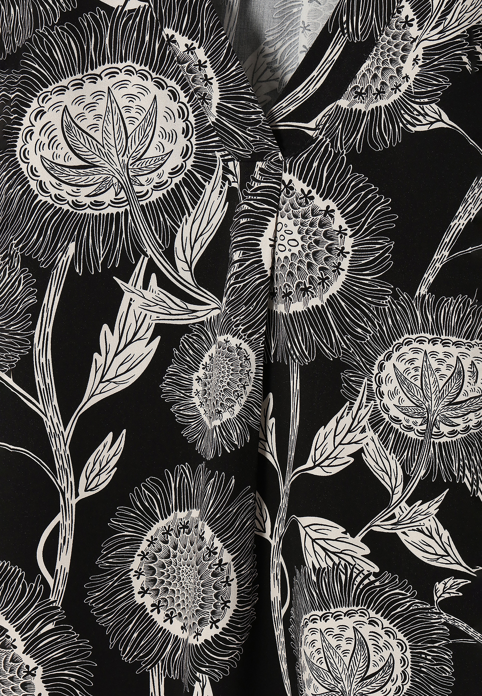 DAMSKA BLUZKA Z MOTYWEM KWIATOWYM KARIWA DAMSKA BLUZKA Z MOTYWEM KWIATOWYM KARIWA MULTIKOLOR 82670