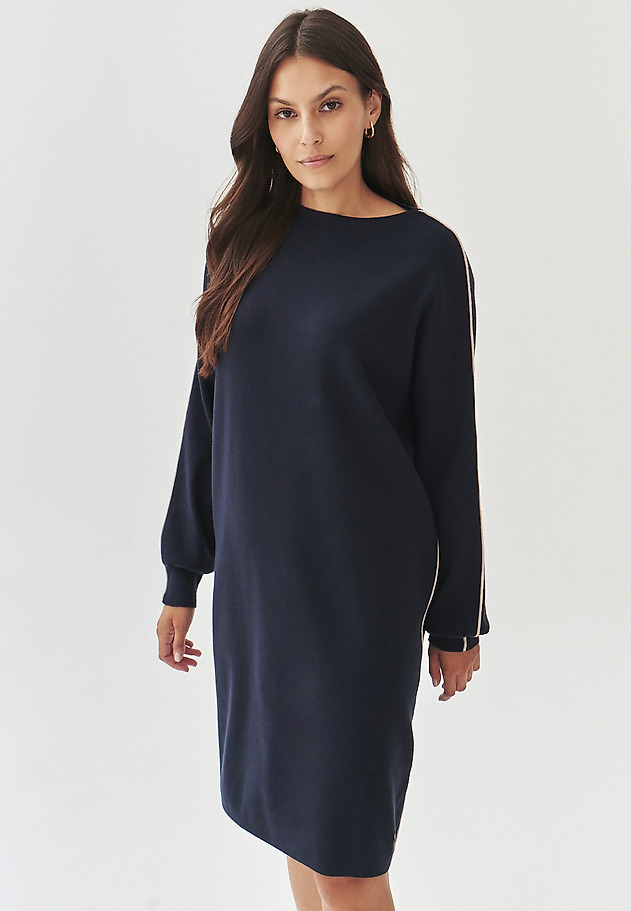 LOOSE-FITTING KNITTED DRESS WITH BOAT NECKLINE - CORA LOOSE-FITTING KNITTED DRESS WITH BOAT NECKLINE - CORA GRANATOWY 2