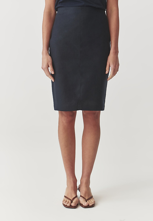 LADIES’ LINEN PENCIL SKIRT WITH COTTON LINING - MONOLI 1 LADIES’ LINEN PENCIL SKIRT WITH COTTON LINING - MONOLI 1 GRANATOWY 2