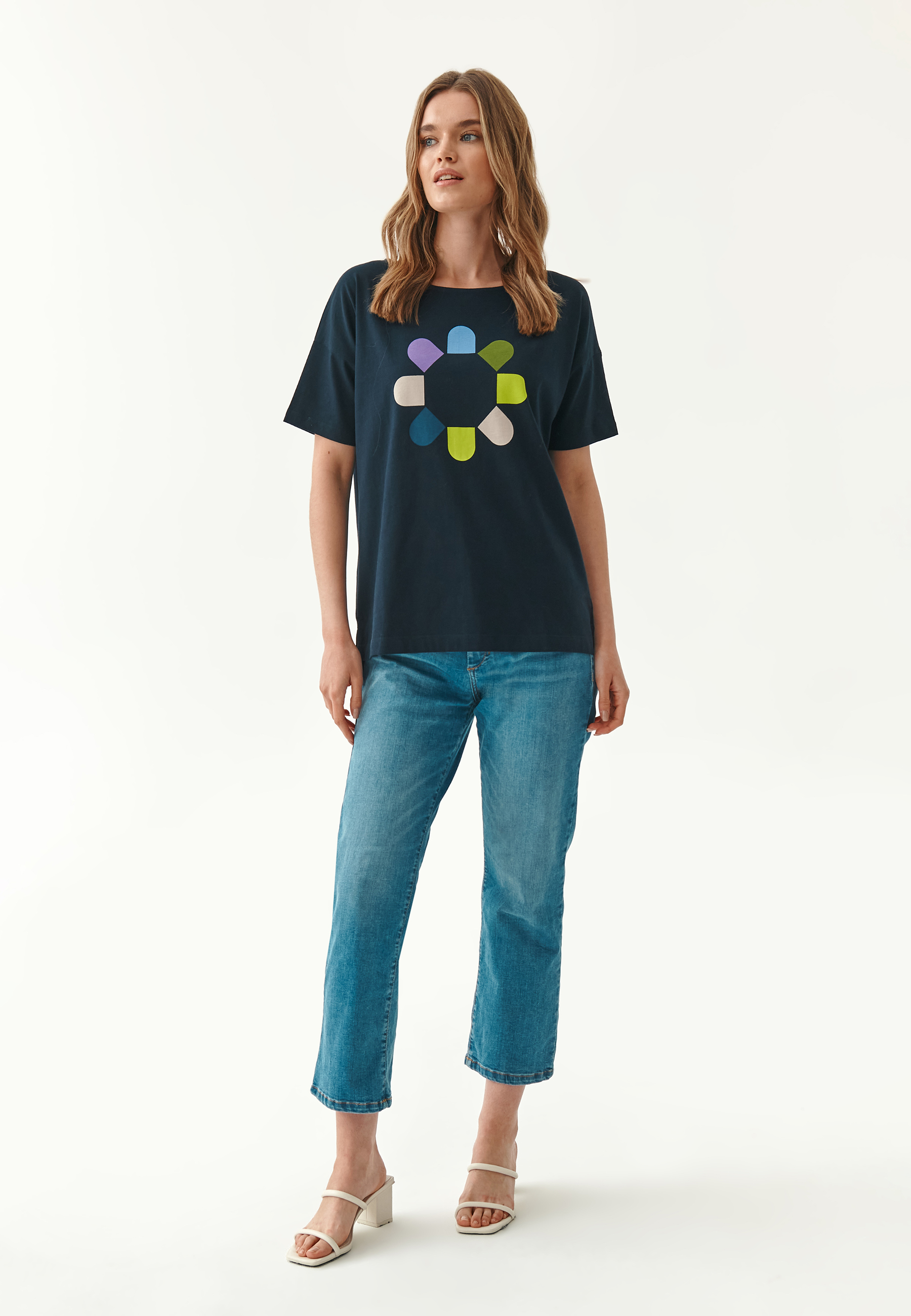 DÁMSKÉ TRIČKO S GEOMETRICKÝM POTISKEM MIZA 1