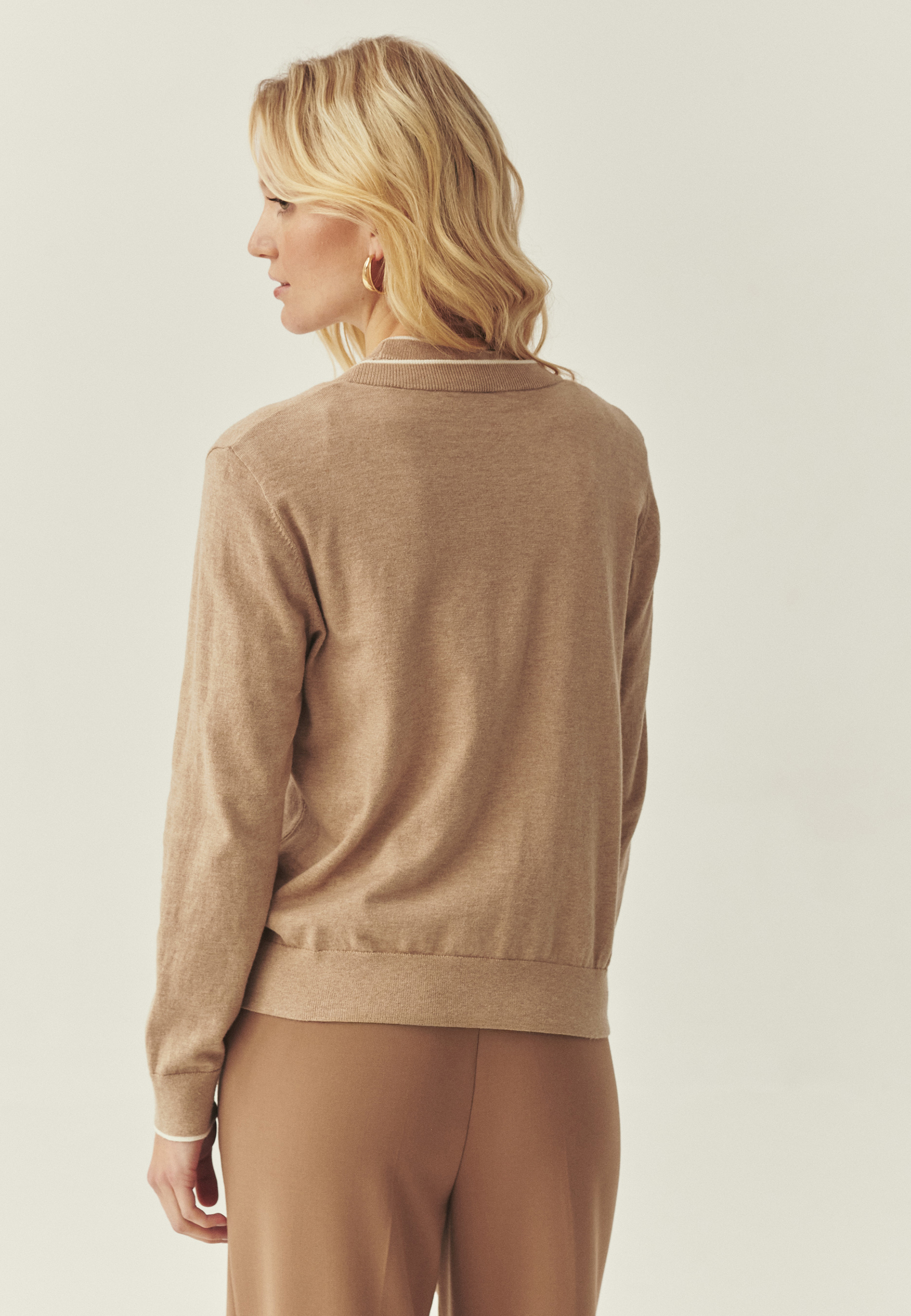 KARDIGAN Z DOMIESZKĄ JEDWABIU - HILO