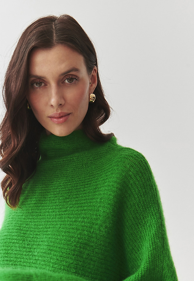 LADIES' TURTLENECK JUMPER WITH WIDE SLEEVES — MAZZY 1 LADIES' TURTLENECK JUMPER WITH WIDE SLEEVES — MAZZY 1 ZIELONY 5