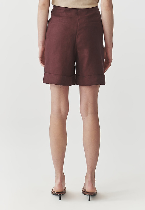 LADIES’ LINEN SHORTS WITH COCONUT BUTTON - ERIO PURPLE 2