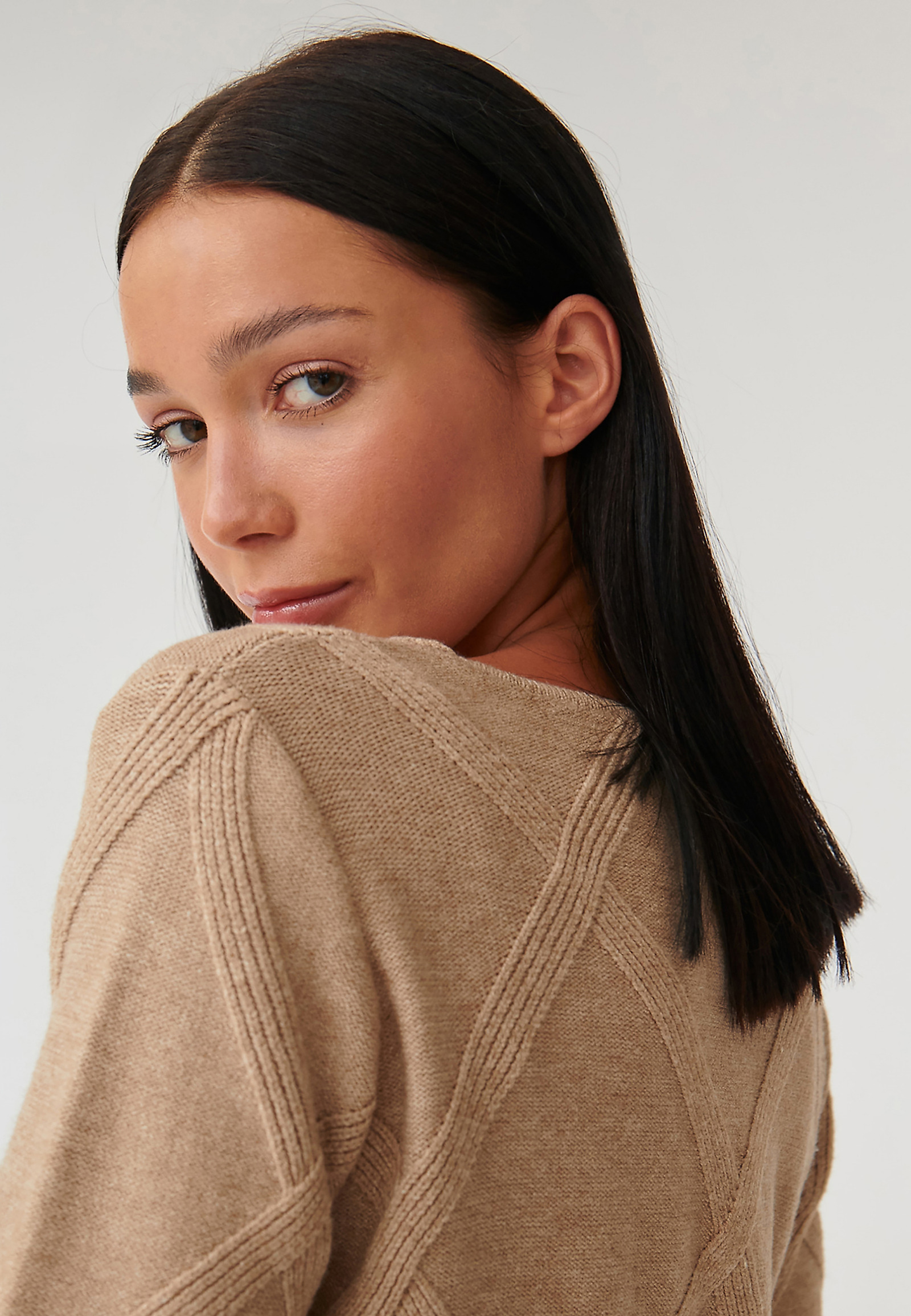 LADIES’ SWEATER WITH DIAMOND PATTERN BUMO LADIES’ SWEATER WITH DIAMOND PATTERN BUMO BEIGE 106305