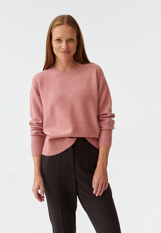 KOMFORTOWY SWETER DAMSKI KOBRO 1 KOMFORTOWY SWETER DAMSKI KOBRO 1 RÓŻOWY 1