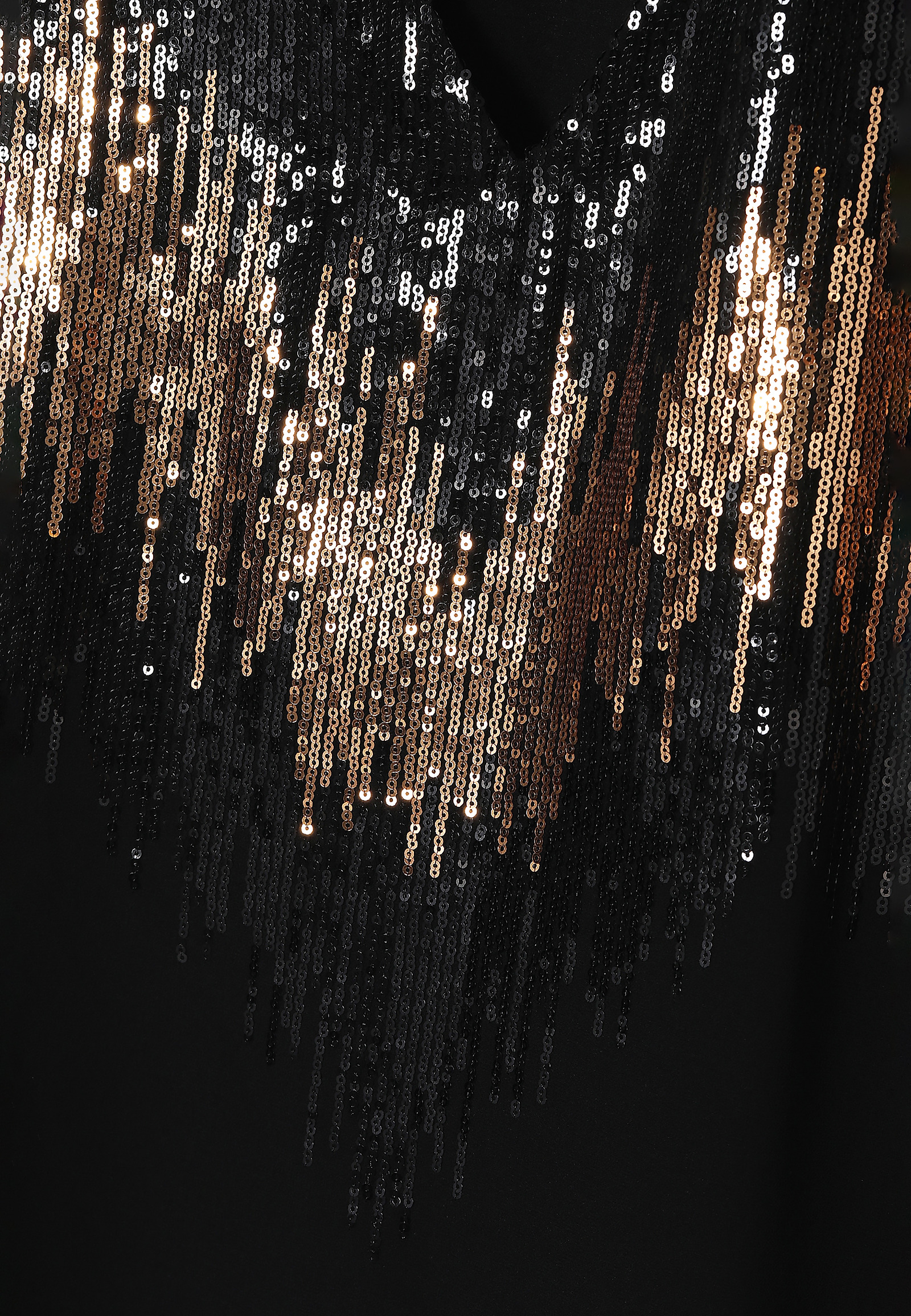 LADIES’ SLEEVELESS SEQUINED BLOUSE SERKO LADIES’ SLEEVELESS SEQUINED BLOUSE SERKO BLACK 92543