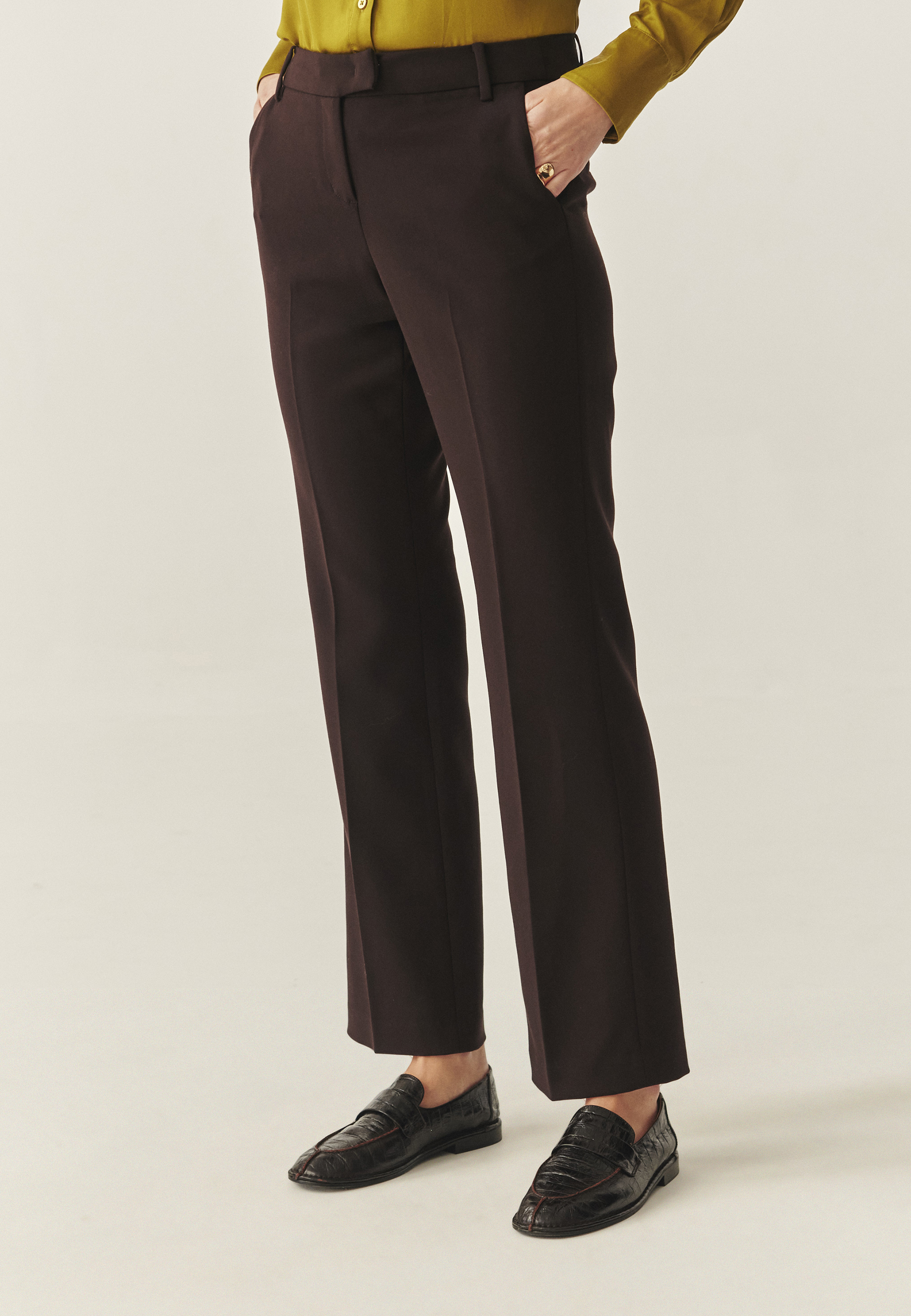 TEMNO ČOKOLADNE PANTALONE - LAURANIA RJAVA 2